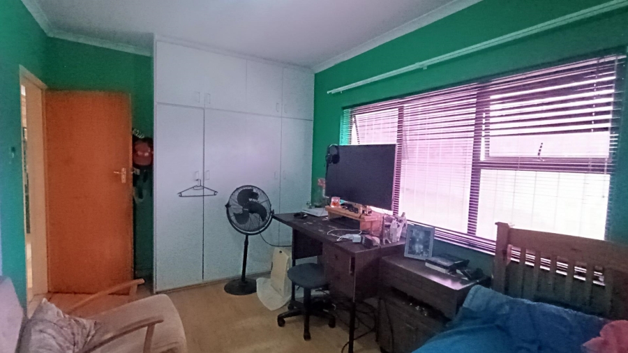4 Bedroom Property for Sale in Ruwari Western Cape
